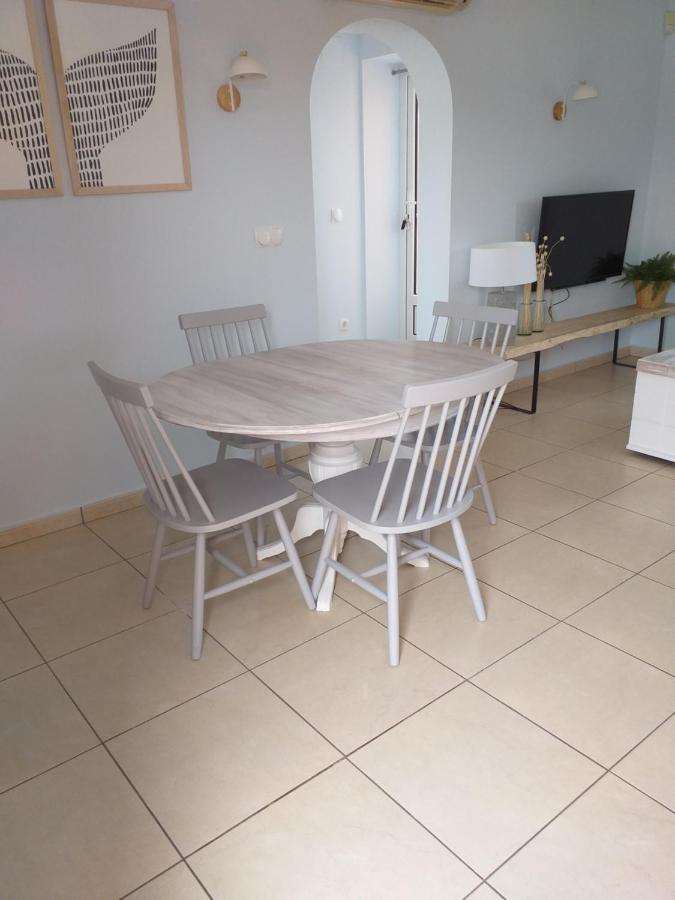 Ferienwohnung Oliva Nova Flat In Front Of Met Exterior foto